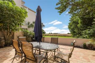 NEW Location, Location, Location! On the BEACH, Walk to VILLAGE - Sarasota - 1