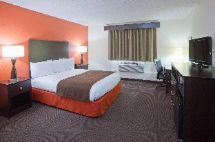 AmericInn by Wyndham Petoskey - Petoskey - 6