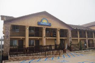 Days Inn by Wyndham Galt - Elk Grove South - 2