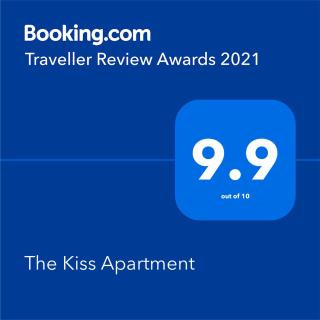 The Kiss Apartment - 9