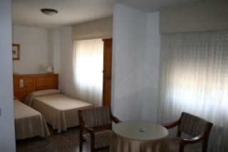 Hostal Puente de Piedra - Saragozza - 5
