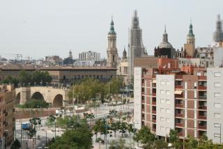 Hostal Puente de Piedra - Saragozza - 9