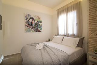 Lodge Modern Apartments, in Kalamaki centre - Zakynthos Town - 8