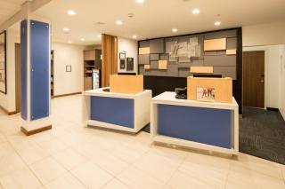 Holiday Inn Express Hotel & Suites Bay City by IHG - Bay City - 6