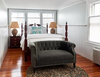 Cliff Lodge - Nantucket - 0