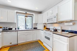 Pineview Retreat - Sunriver - 4