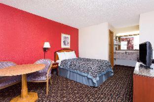 Days Inn by Wyndham Augusta Wheeler Road - 9