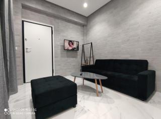 Modern apartment with a huge terrace - Atenas - 2