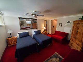 Madison Manor Boutique Hotel - 9