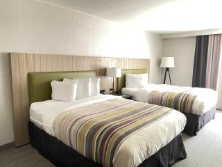 Country Inn & Suites by Radisson, Greenville, NC - Winterville - 4