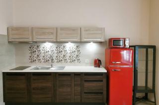 Little Big Red - Central Modern Studio - Cracovia - 2