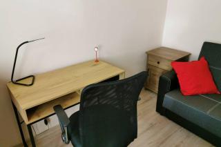 Little Big Red - Central Modern Studio - Cracovia - 1