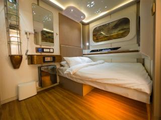 CAPS LOCK Future Hotel - 8