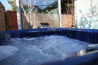 Petit chalet climatisé avec jacuzzi privé - Le Beausset - 7