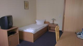 Hotel Merkur Garni - Sarstedt - 7