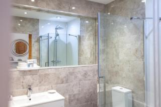 No. 98 Boutique Hotel - Weymouth - 3