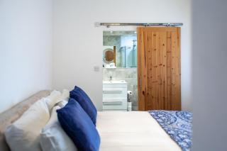 No. 98 Boutique Hotel - Weymouth - 2