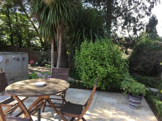 Fring House Apartment - 1