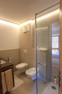 Hotel Goldener Adler - Curon Venosta - 8