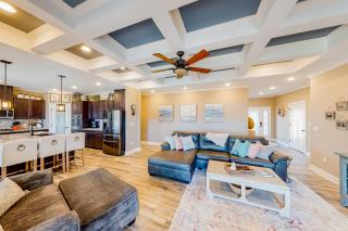 Luxury Lake Retreat - Saluda - 6