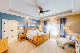 Luxury Lake Retreat - Saluda - 1