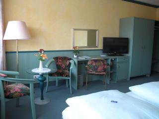 Hotel Reifenstein - Kleinbartloff - 8