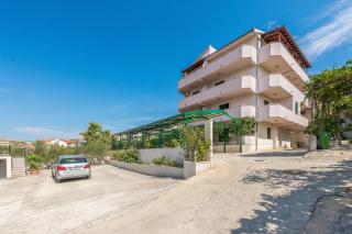 Apartments Ivana-Mira - Trogir - 0