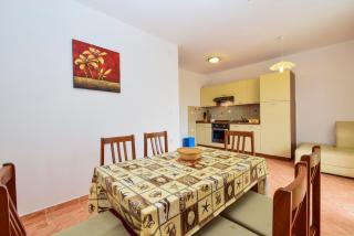 Apartments Komadina 596 - 4