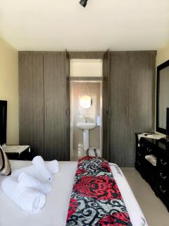 Estee House - Newcastle - 8