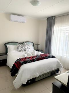 Estee House - Newcastle - 6