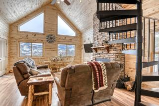 Mountain Top Getaway - 6