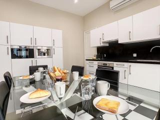 Nestor&Jeeves - PALAIS ARNULF - Central - Very close sea - Nice - 4