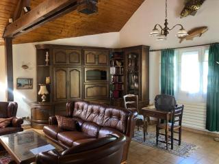 Maison/Gîte familial dans le Jura à 200m du lac avec piscine privée - Marigny - 1