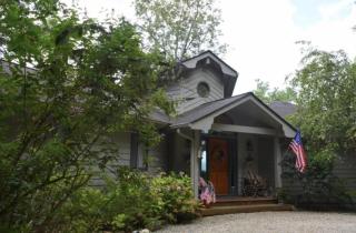Bear's Mountaintop Home with Gorgeous Lake Views chalet - Santeetlah - 6