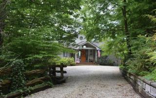 Bear's Mountaintop Home with Gorgeous Lake Views chalet - Santeetlah - 5