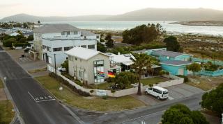 Sandra's Guest House - 7