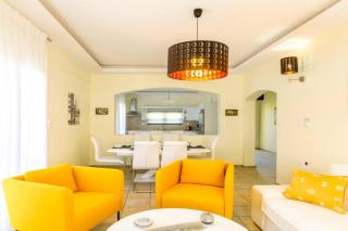 10 bedroom complex, with private pool, BBQ & ping pong! - 7