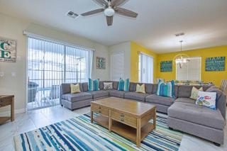 Comfortable Spacious-6 Bed Pool Home - 1675Str - 0