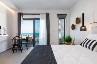 Eleven Boutique Suites - Stavromenos - 3