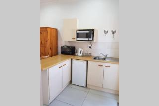 Flamebreeze Corner @ Supertubes Jeffreys Bay - Jeffreys Bay - 9