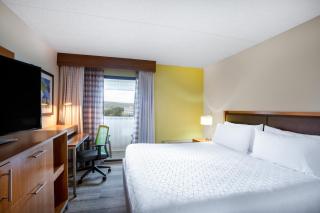 Holiday Inn Express Hotel & Suites Philadelphia - King of Prussia by IHG - 9
