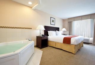 Holiday Inn Express Hotel & Suites Tipp City by IHG - Tipp City - 9