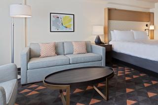 Holiday Inn & Suites Across From Universal Orlando by IHG - Orlando - 2