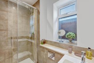 St Martins 2 Bedroom Apartments in Ruislip By 360 Stays - 7