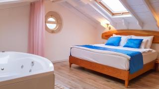 Rebetiko Hotel - Alaçatı - 8