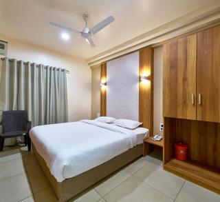 Hotel Kiyara - Kolhapur - 3