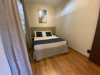 Casa com ar-condicionado e chuveiro a gás, novinha e central - 3