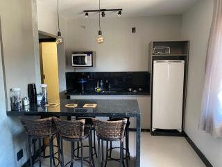 Casa com ar-condicionado e chuveiro a gás, novinha e central - 6
