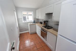 NEW Bespoke 2 BED Town Centre Serviced Apartment - 4