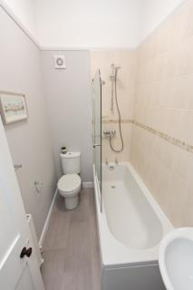 NEW Bespoke 2 BED Town Centre Serviced Apartment - 6